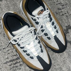 Nike airmax 95 size 4.5